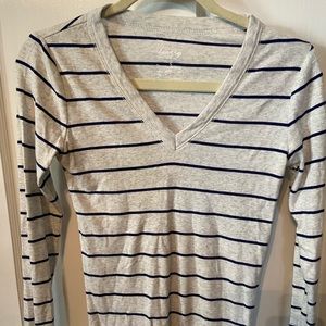 Gap The Bowery light gray and navy stripe t-shirt